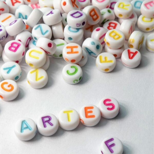 Letras acrílicas 6 mm branco/colorida
