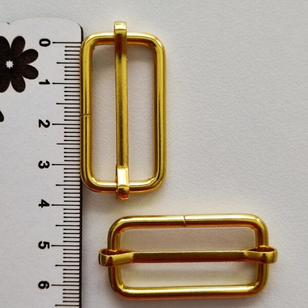 Fivelas em metal-dourado 30 mm