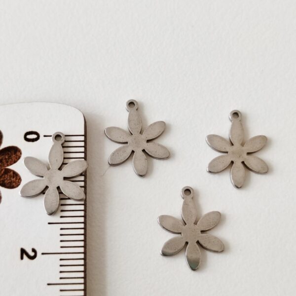 Pendentes em aço inoxidável flores