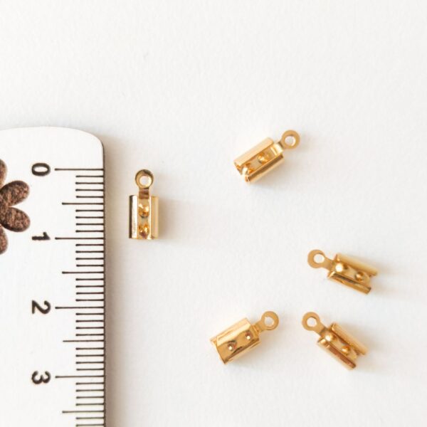 Terminais planos em aço inoxidável 4*6 mm-dourado
