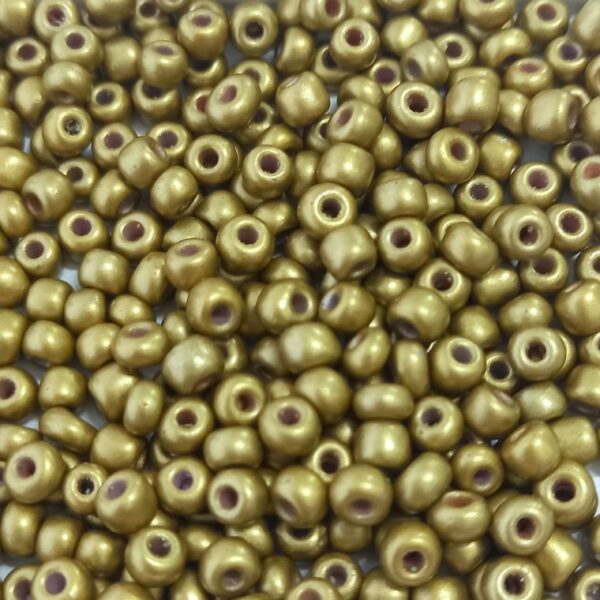 Missangas 3mm irregular furo de 1mm - cor dourado fosco 30gr