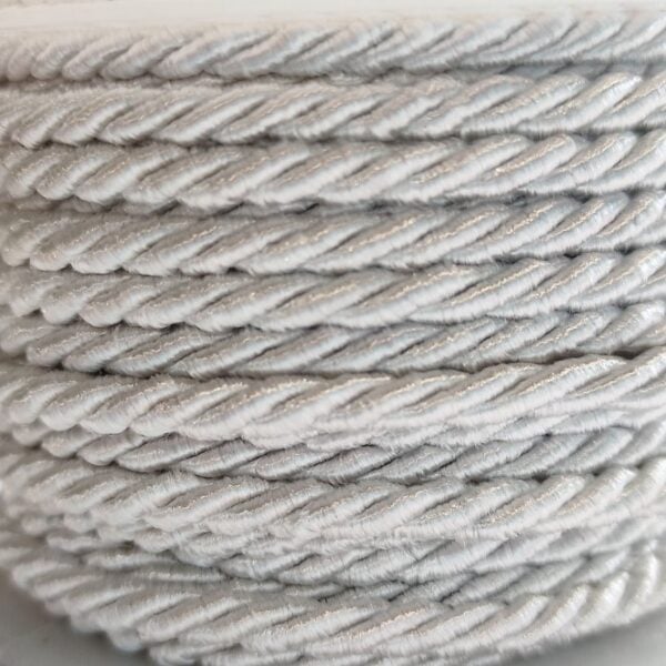 Cordão de cetim torcido 3 mm- Branco
