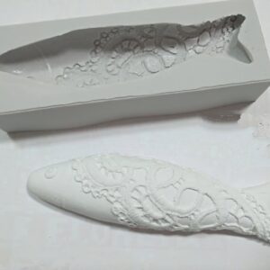 Molde em silicone -Sardinha com RENDA