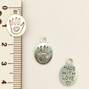 Pendente metálico "made with love"