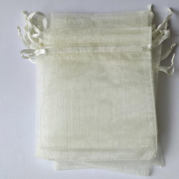 saco organza-BEGE 9x12 cm- (10 unid)