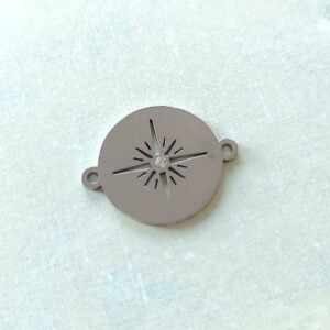 Entremeio em aço inoxidável prateado - rosa dos ventos 18 mm