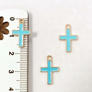 Pendente cruz metálico com esmalte Azul- 15 mm (15 unid)