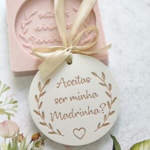 Molde em silicone, Aceitas ser minha madrinha