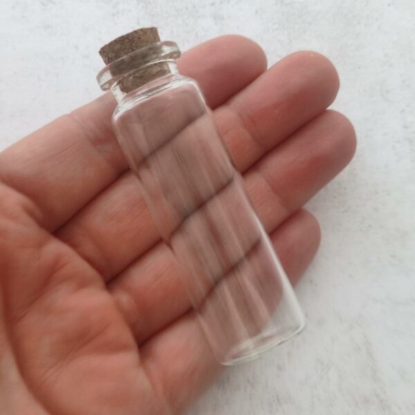 Frasco em vidro com tampa em cortiça- 2.2 x 7 cm (20 ML)