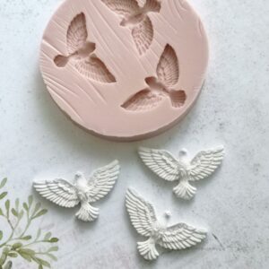 Molde em silicone, 3 pombas