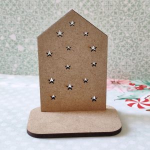 Casa com base em MDF