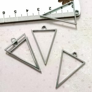 Pendente em aço inoxidável - Triângulo - Prateado
