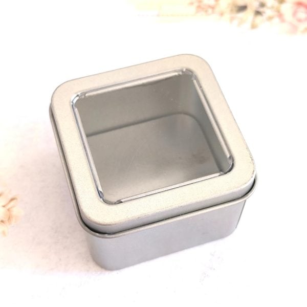 Caixa metal com visor em acetato - Prateado - 6,5x6,5x4,5 cm