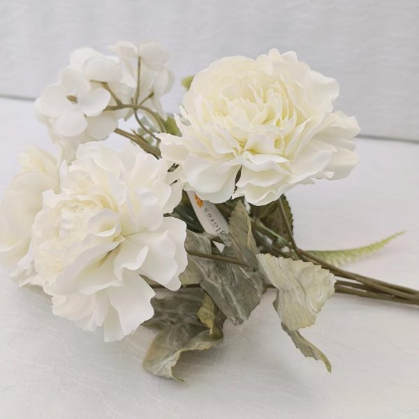 Ramo de flores em tecido- Tons Branco - Image 2